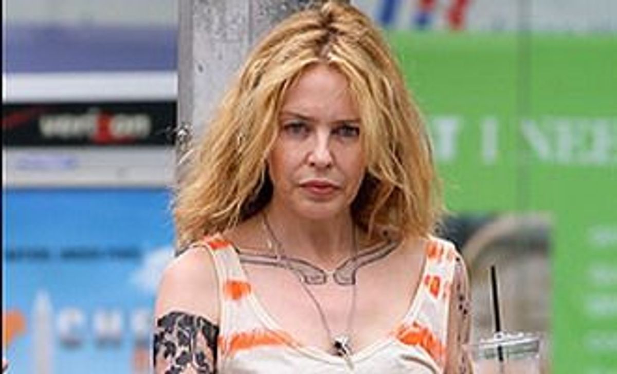 Kylie Minogue Nemachiata Si Plina De Tatuaje Pe Strazile New York Ului