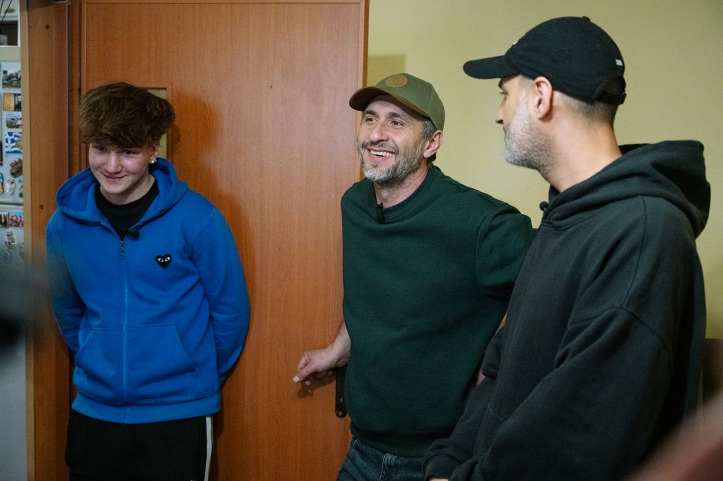 Visuri la Cheie, 15 aprilie 2026. Dani a aflat că tatăl lui a murit chiar în ziua în care a împlinit 14 ani. După ce colegii de clasă i-au organizat o petrecere surpriză, unchiul i-a dat vestea „A venit să  (5)