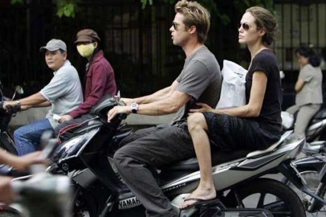 Brad Pitt si Angelina Jolie