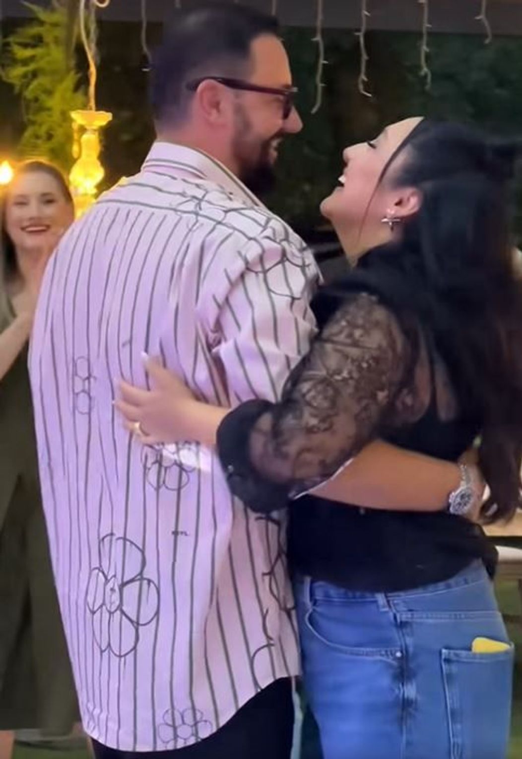 Andra la 37 de ani, petrecere de ziua ei 