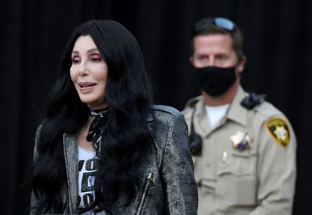Cher, criticată intens pentru o postare nepotrivită despre moartea lui George Floyd