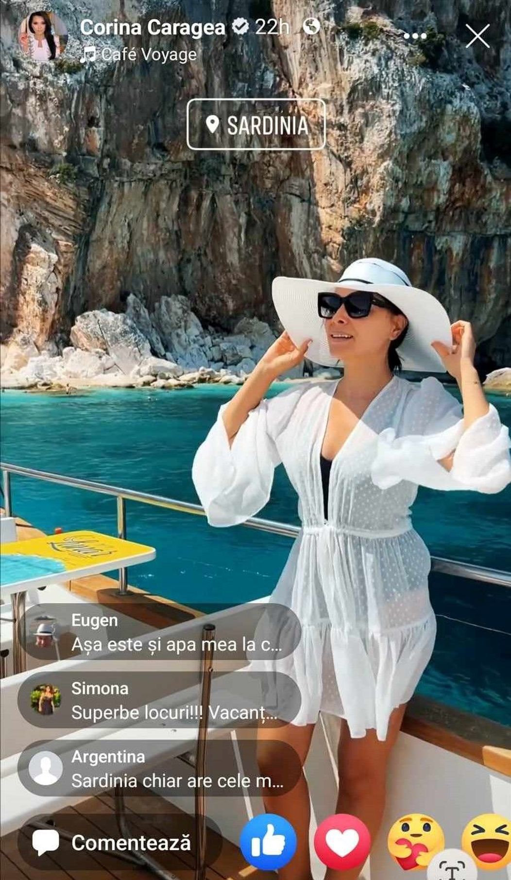 Corina Caragea în costum de baie, Sardinia, august 2023