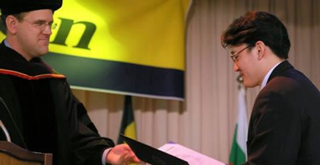 Kim Ung-Yong