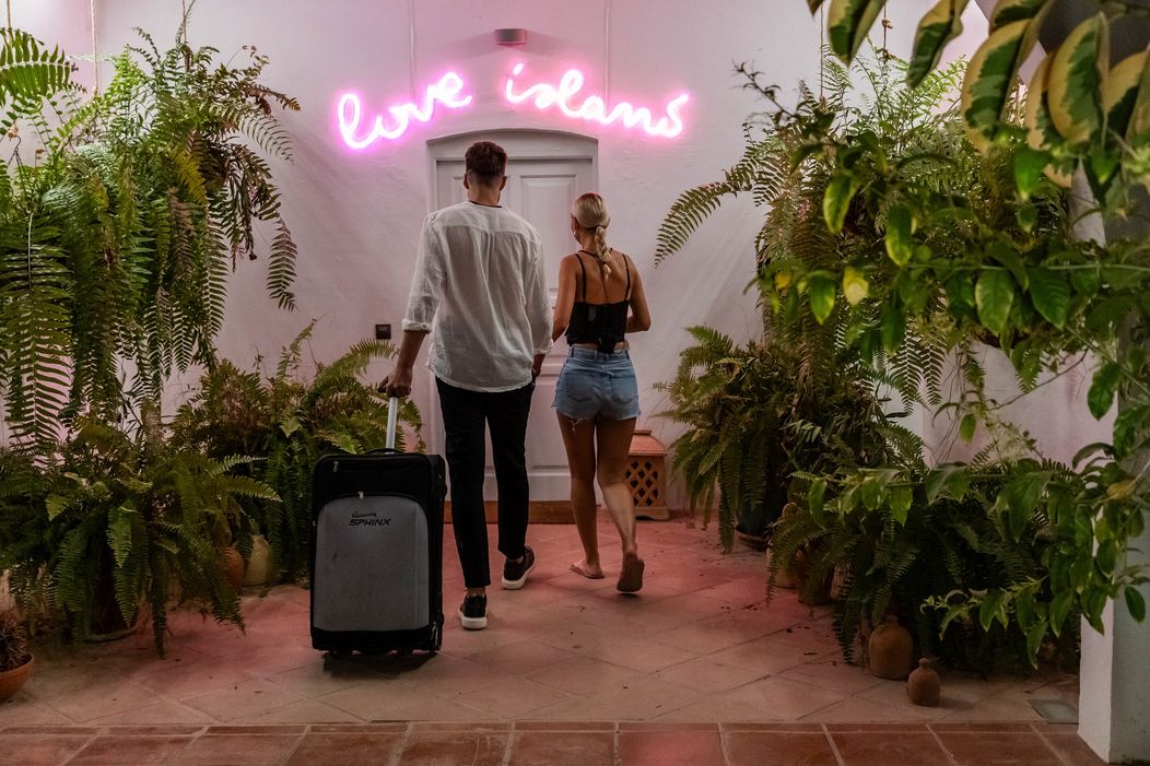 Josefinka si Vlad - Love Island Romania (3)