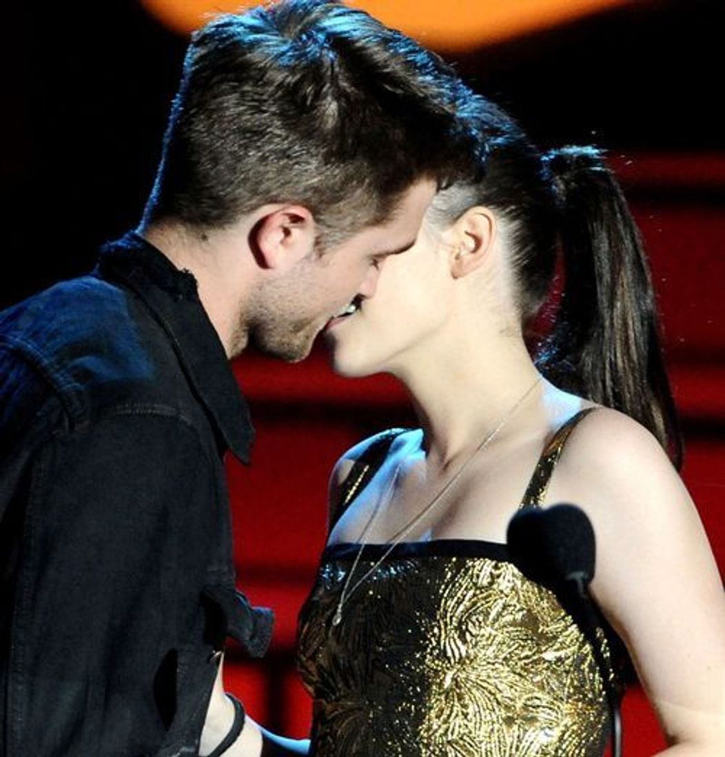 Kristen Stewart si Robert Pattinson