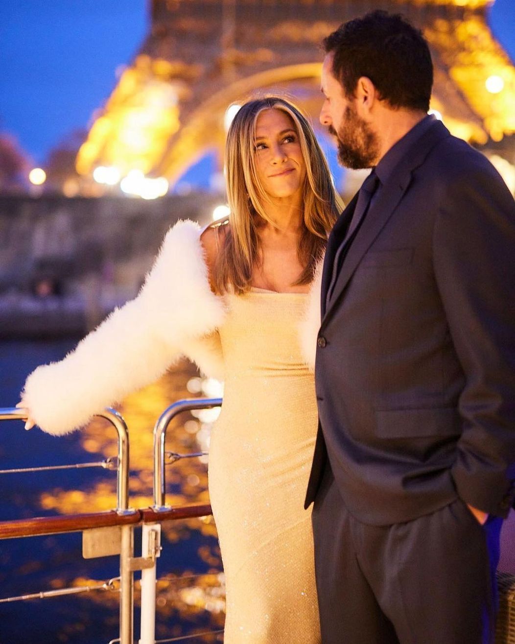 Jennifer Aniston și Adam Sandler 