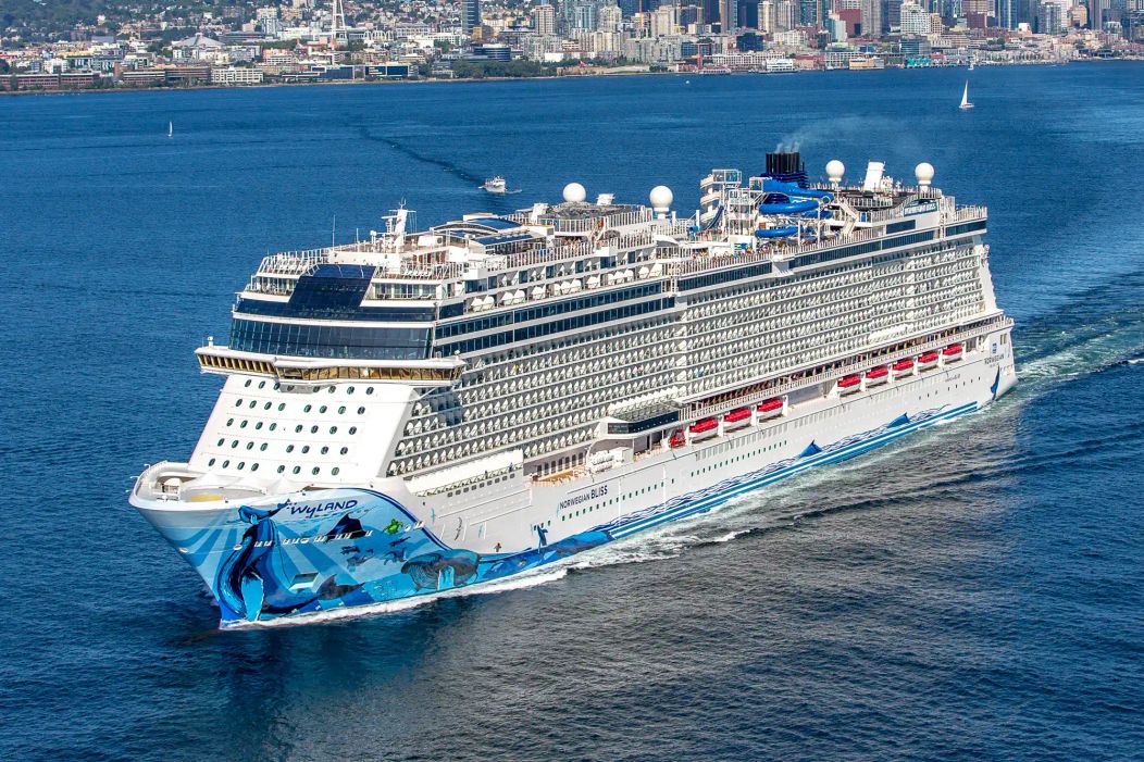 norwegian-bliss-92225-bab2fe0bb67b4f08b62e3821f05a33b3