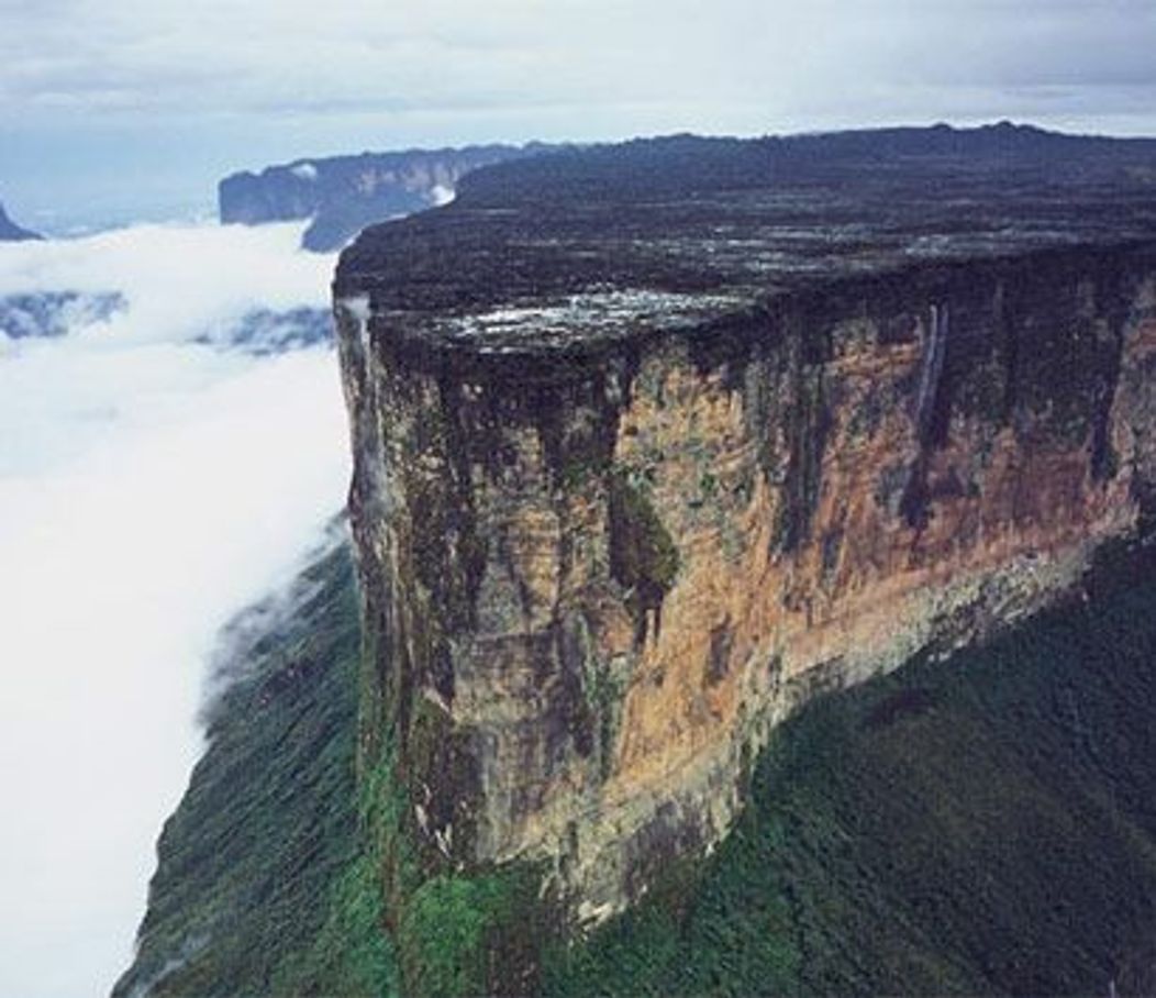 Muntele Roraima - Venezuela, Brazilia si Guyana