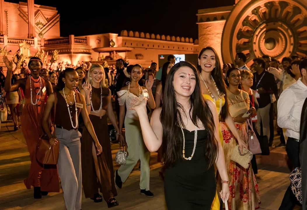 The 72nd Miss World Festival contestants experienced the cinematic magic of Ramoji Film City @ramojifilmcity , the world’s largest film studio complex as recognized by the Guinness World Records. Spanning (1)