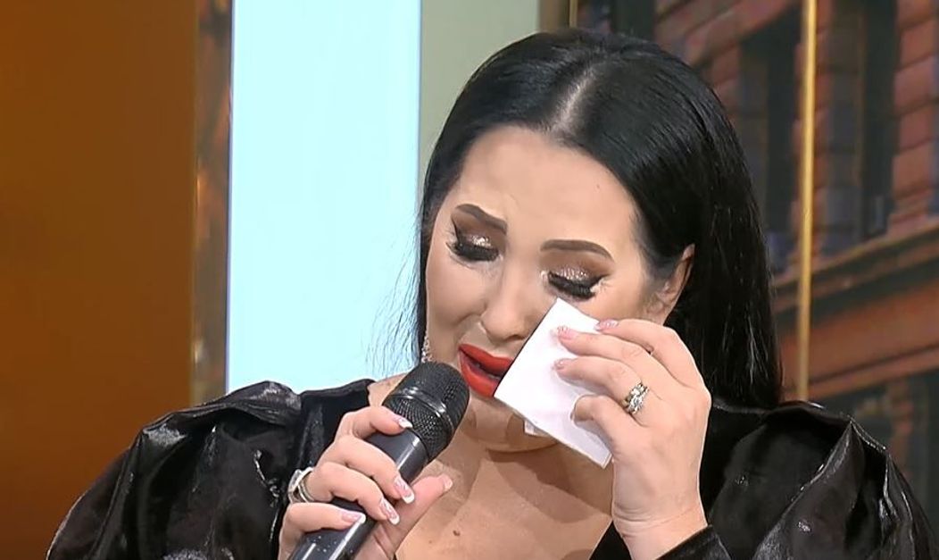 Angela Rusu plange