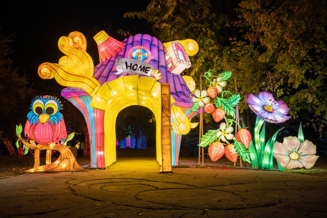 GARDEN OF LIGHTS-184