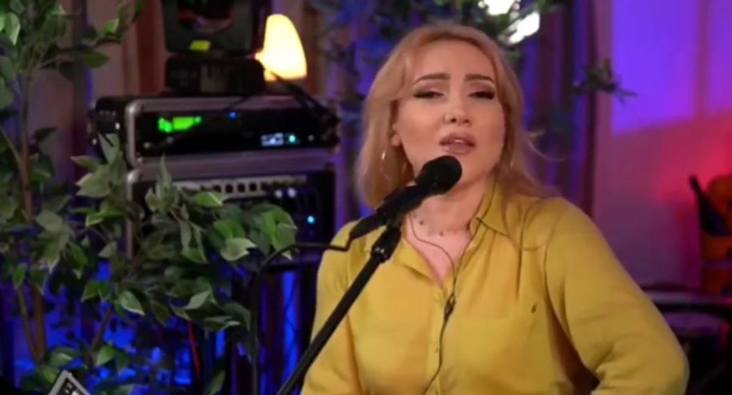 Adriana Ochișanu