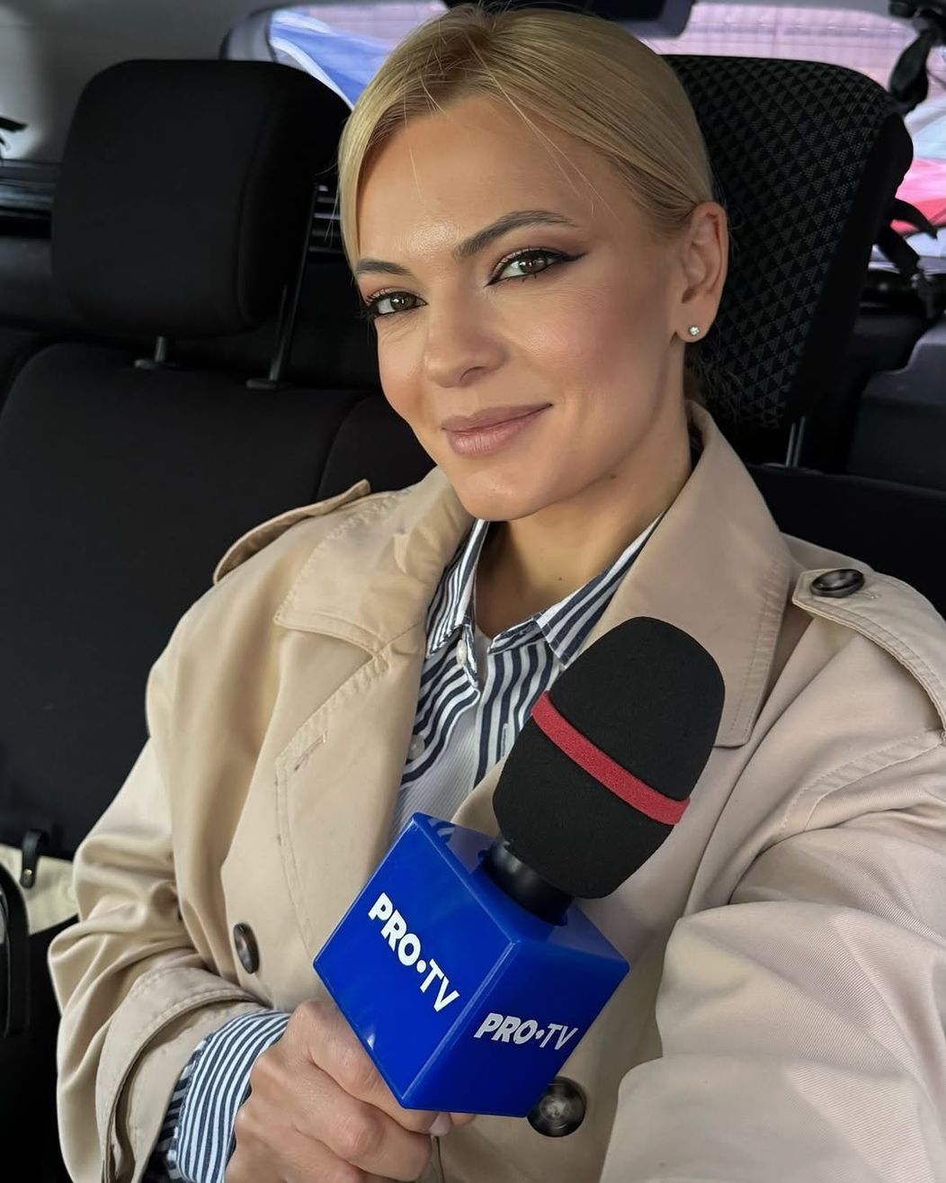 On the move, on the story! 🎤 for @stirileprotvro