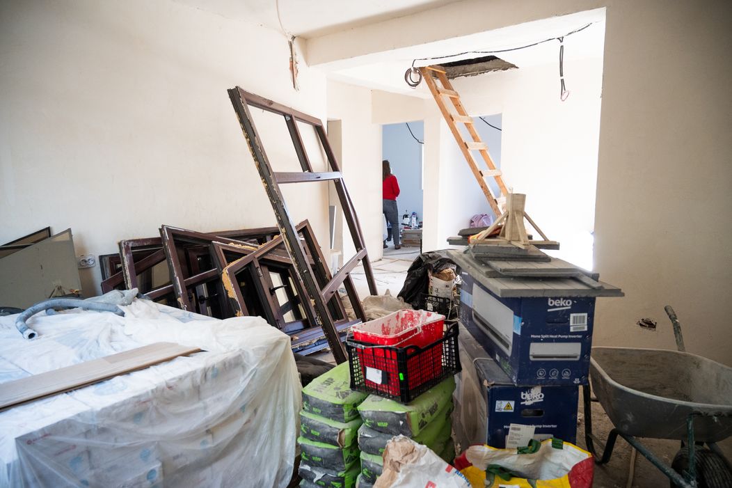 Echipa ajunge la casa începută de Titica, în Bragadiru. Arhitecții sesizează, deja, primele probleme. „Totul a pornit de la o sch (9)