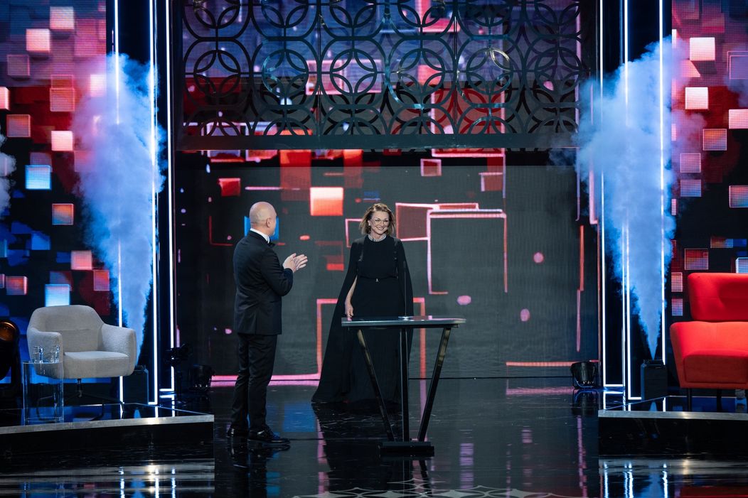 thumbnail_Carmen Tanase in show-ul La bine si la Roast (1)