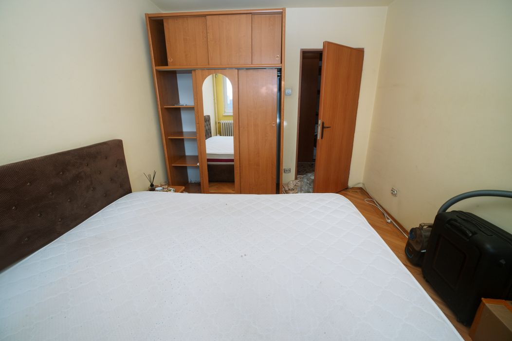 Visuri la Cheie, 15 aprilie 2026. Cum arată apartamentul în care locuiește Dani. Camera în care dormea tatăl lui îi stârnește multe amintiri dureroase și a fost transformată în depozit „E greu să intre acolo” (1)