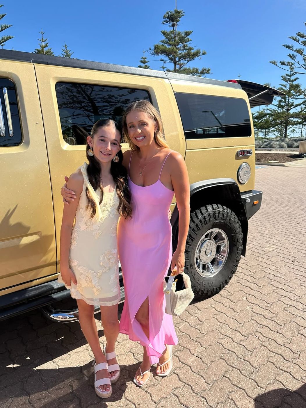 Our big girl graduated 🥹💛 Bye primary school!!