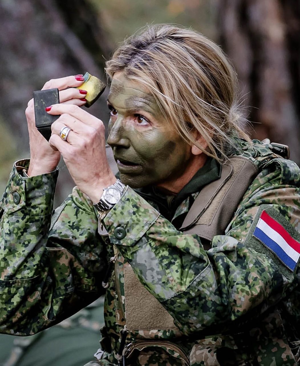28-10-2025Koningin Máxima bezoekt een militair oefenterrein van het opleidings- en trainingscent (2)