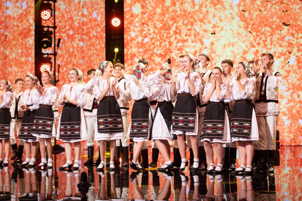 Asamblul Hecenii - golden buzz Andra (13)
