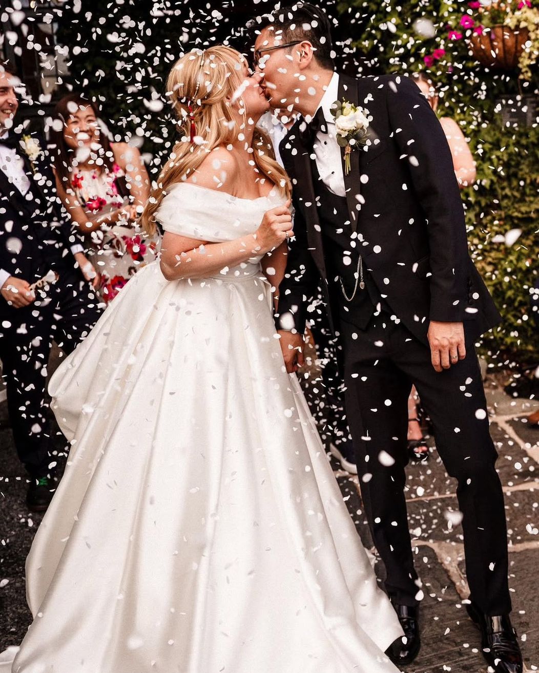 A few days ago Peter & I tied the knot surrounded by some of the people we love and care for (wi