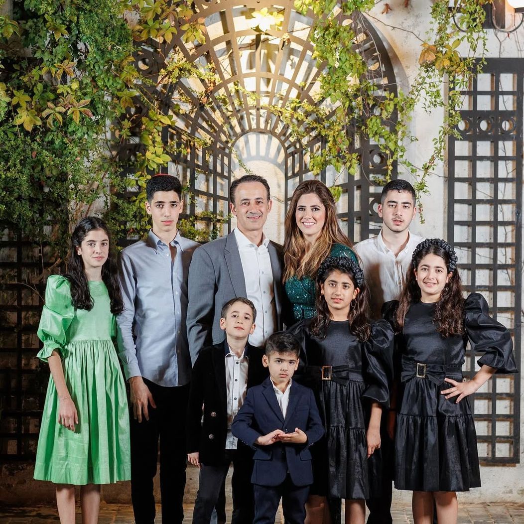 חודש טוב ומבורךויום המשפחה שמחמהמשפחה שלנו לשלכם