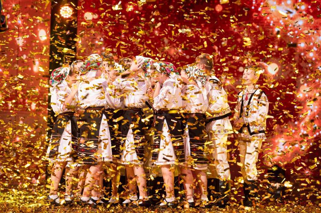 Asamblul Hecenii - golden buzz Andra (21)