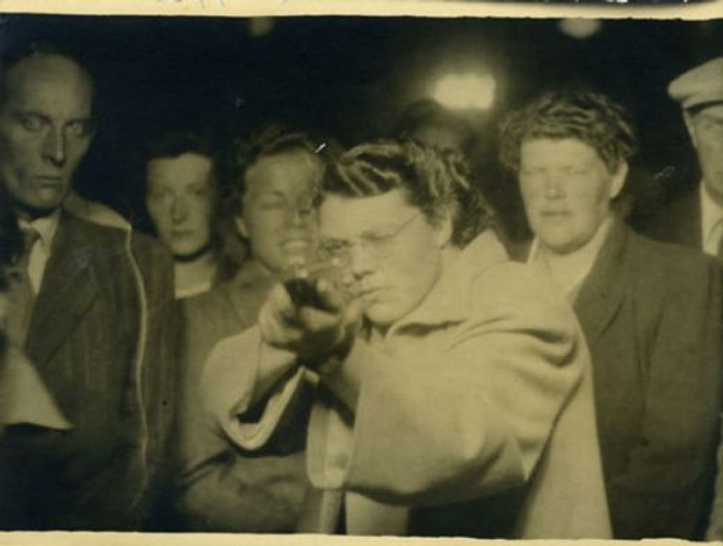 1949