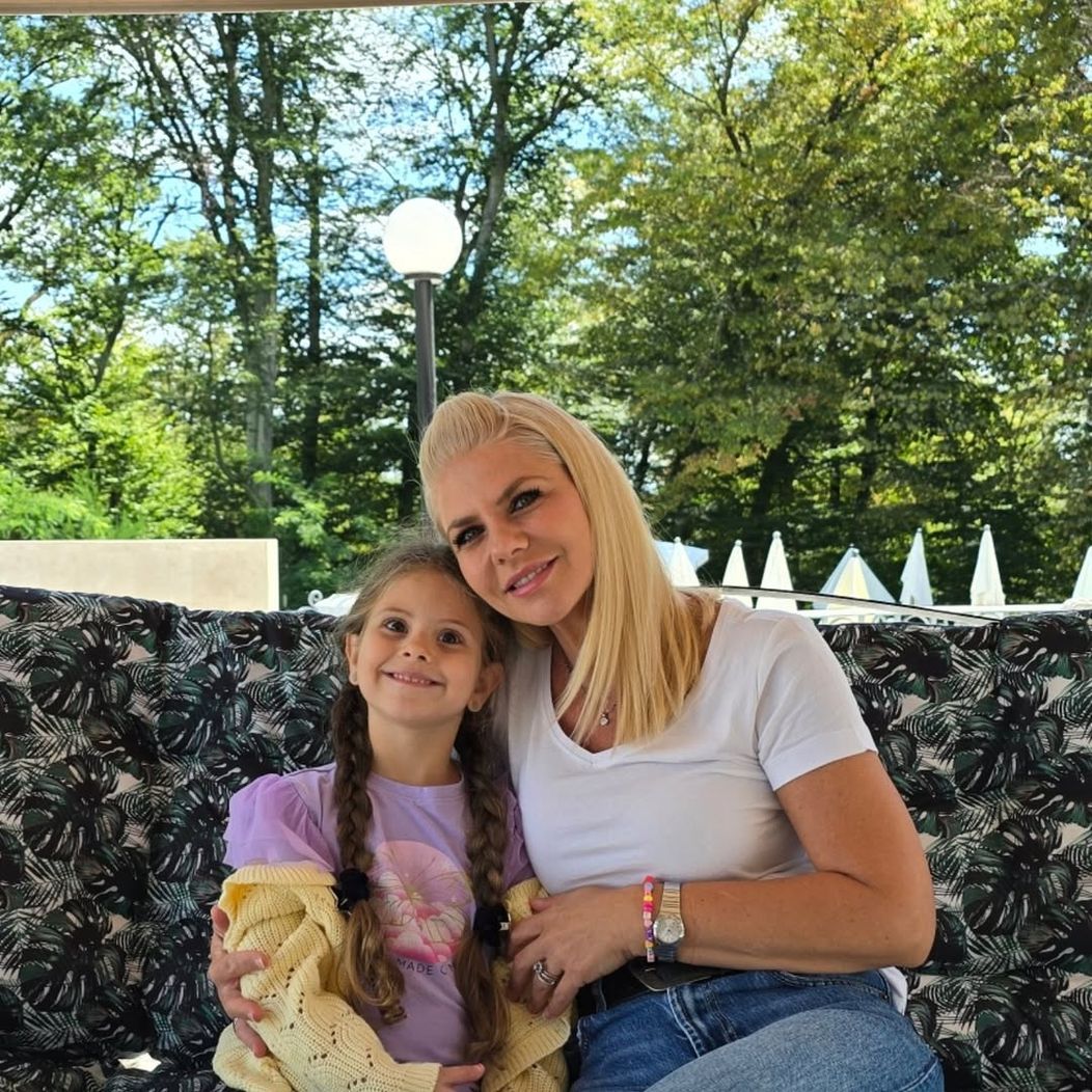 Locul ala în care te simți ca acasă🥰🥰🥰Diseara la ora 19.00... @ozana9barabancea ne va incanta