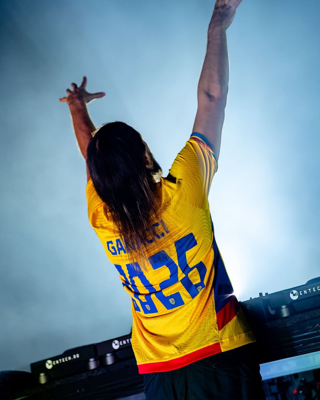 We’ve never seen energy like this before, @salvatoreganacci ⚡️⚡️⚡️ (3)