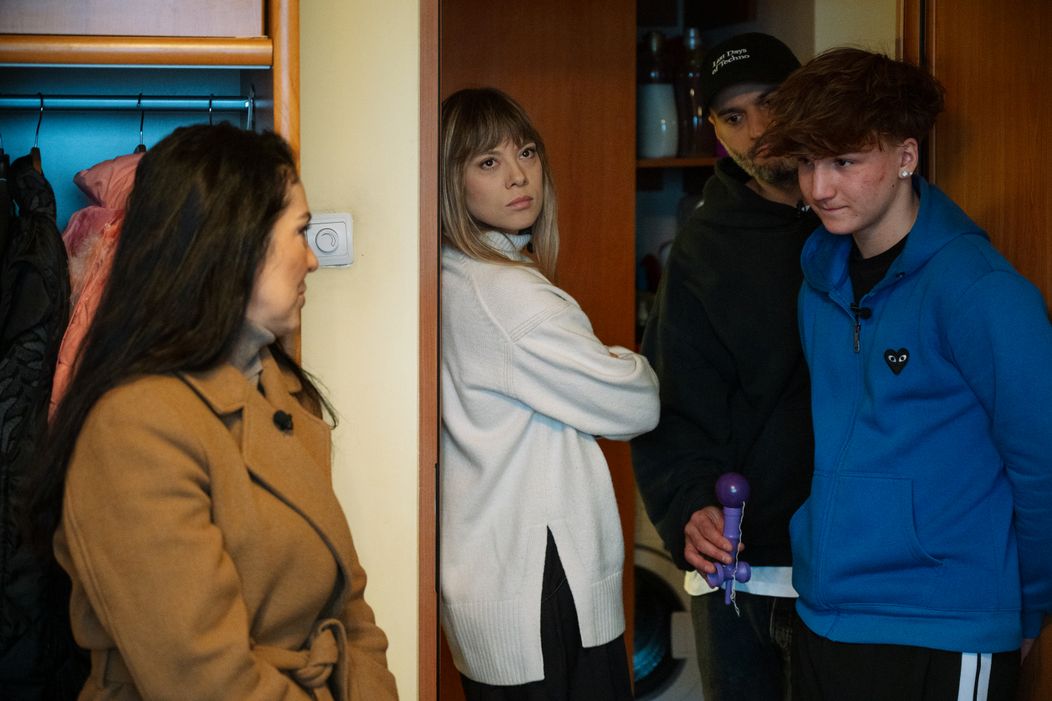 Visuri la Cheie, 15 aprilie 2026. Dani a aflat că tatăl lui a murit chiar în ziua în care a împlinit 14 ani. După ce colegii de clasă i-au organizat o petrecere surpriză, unchiul i-a dat vestea „A venit să  (10)
