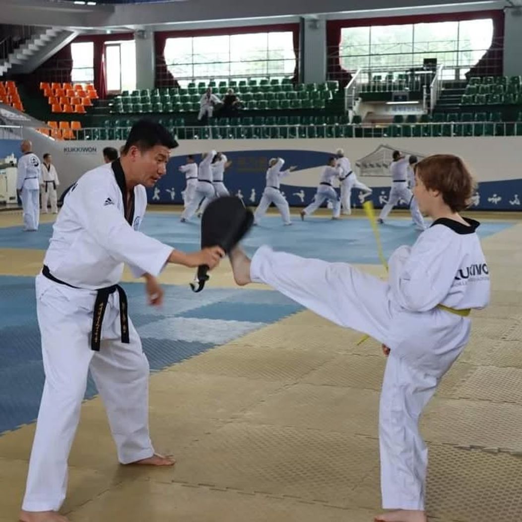 Bulgarian Prince Learns Taekwondo in Kukkiwon On the 17th, Prince Simeon Hassan of Bulgaria vis (2)