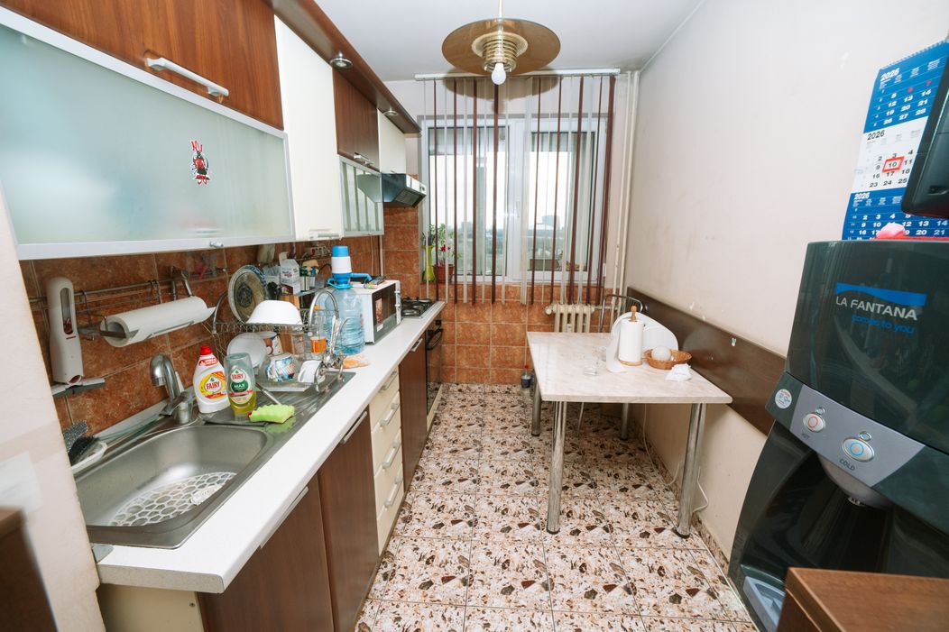 Visuri la Cheie, 15 aprilie 2026. Cum arată apartamentul în care locuiește Dani. Camera în care dormea tatăl lui îi stârnește multe amintiri dureroase și a fost transformată în depozit „E greu să intre acol (21)