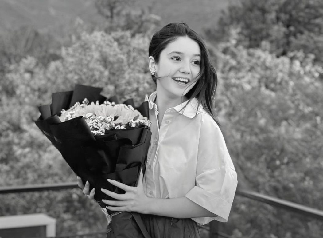 17 ani influencer tiktok  impuscata