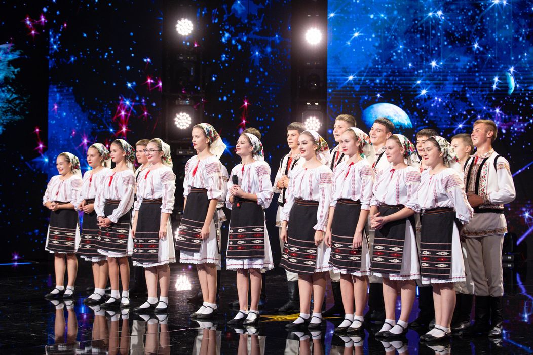 Asamblul Hecenii - golden buzz Andra (11)