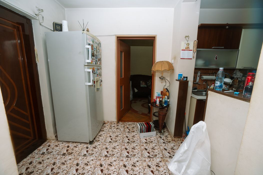 Visuri la Cheie, 15 aprilie 2026. Cum arată apartamentul în care locuiește Dani. Camera în care dormea tatăl lui îi stârnește multe amintiri dureroase și a fost transformată în depozit „E greu să intre acol (6)