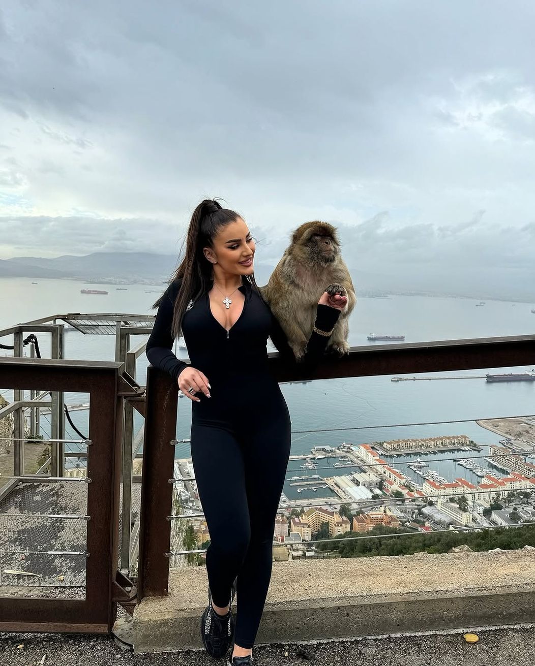 larisa  (12)