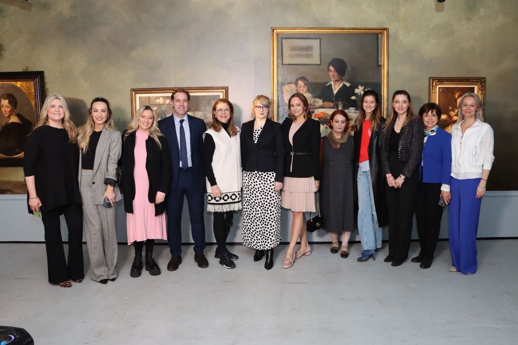 participanti la evenimentul de lansare a campaniei Multumesc Mama