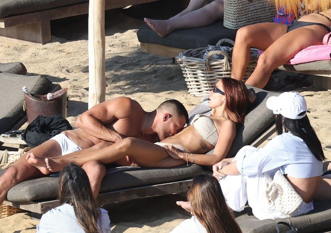 imagini-incendiare-surprinse-cu-cel-mai-sexy-cuplu-al-momentului-cea-mai-hot-brazilianca-coplesita-de_5