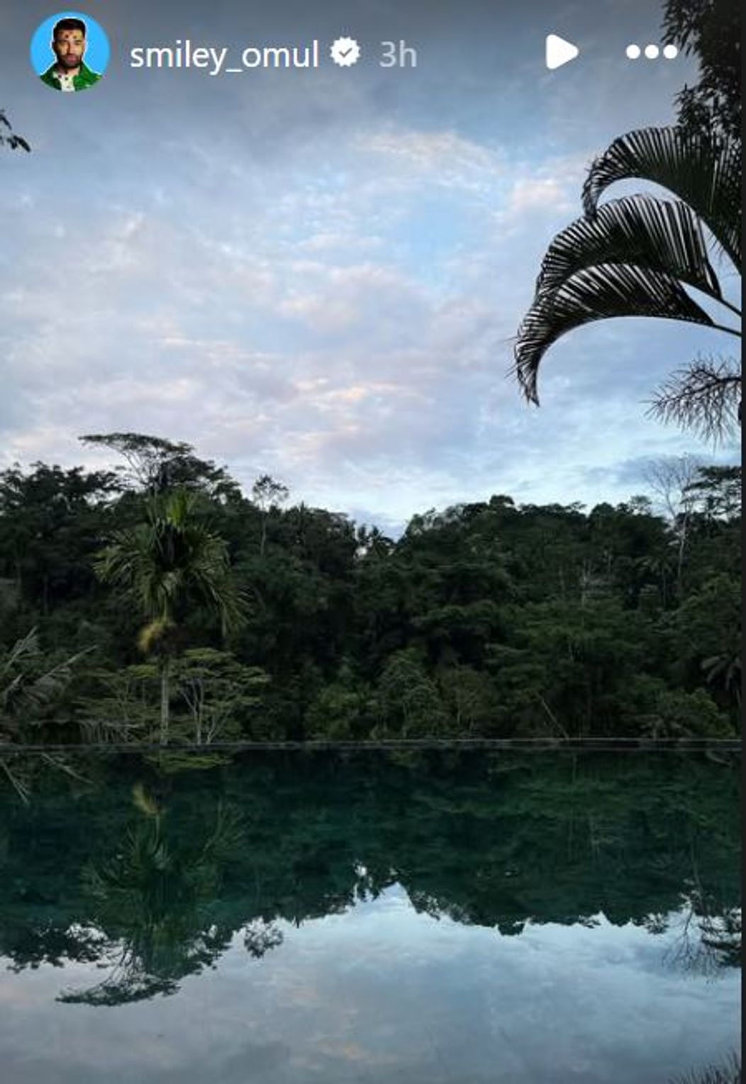smiley in bali