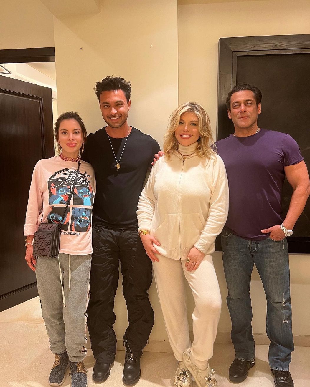 422271216_10228812823079683_8352039601509618594_n (1)