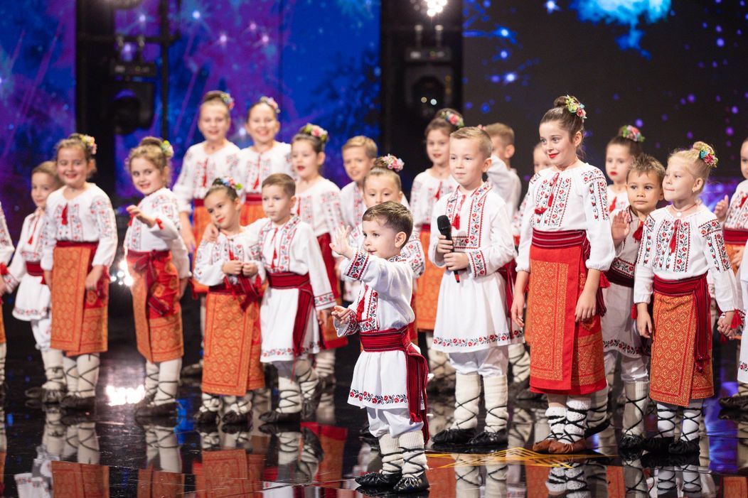 Ansamblul Mugurași de la chindie (14)