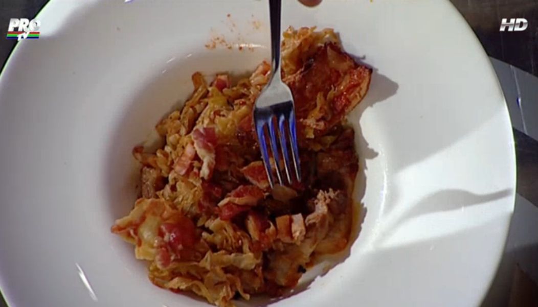 Varza calita cu bacon