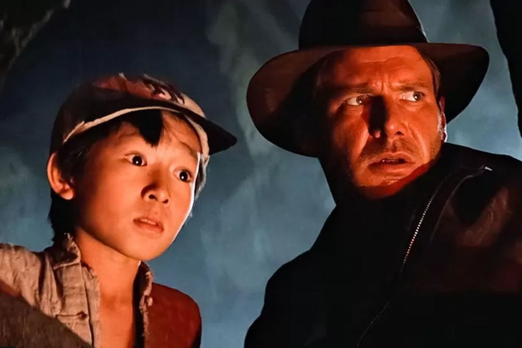 Ke Huy Quan și Harrison Ford în filmul Indiana Jones and the Temple of Doom