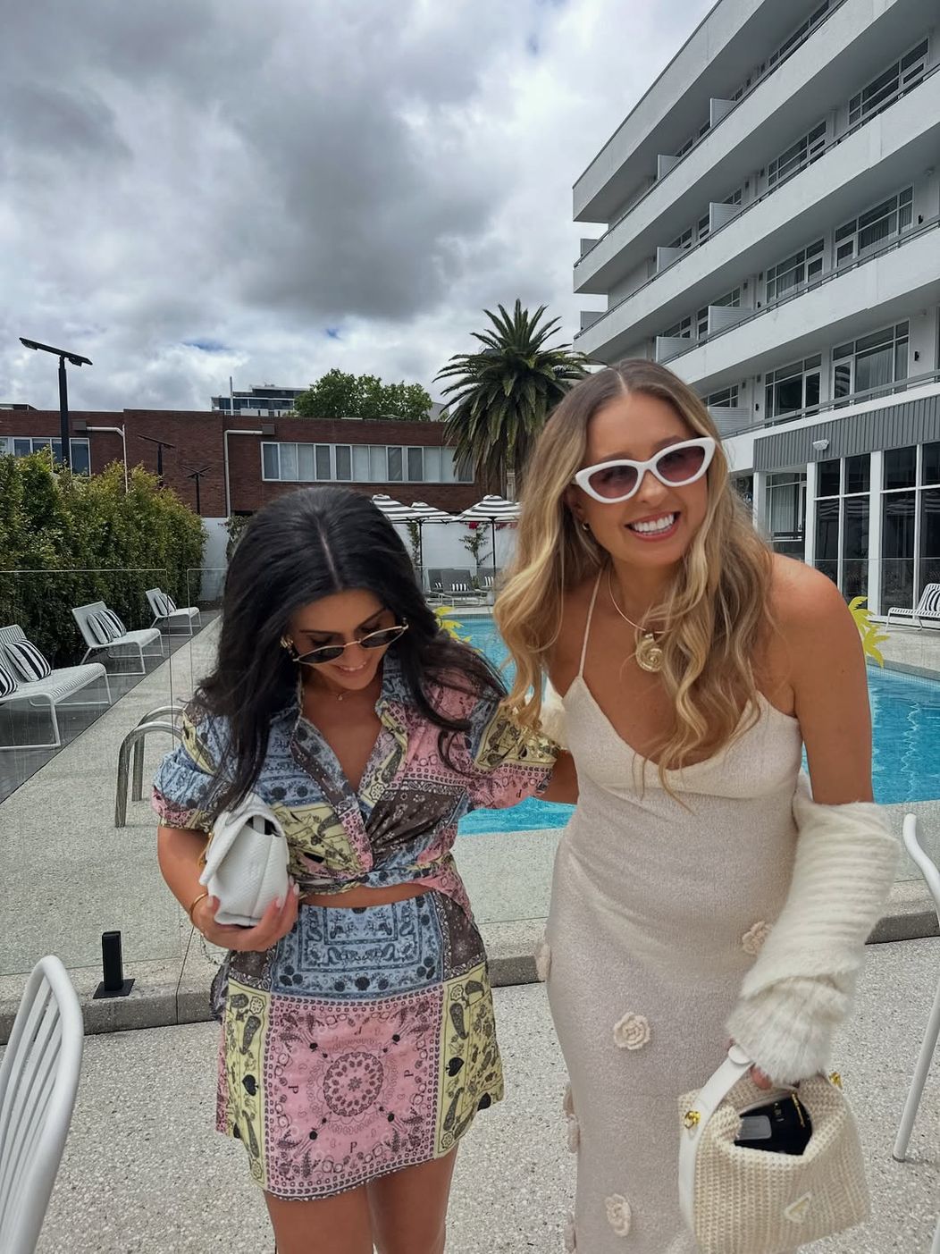 SUNDAZE SERIES @hotelalbaadelaide ☀️ Every Sunday, you can soirée and swim in the sun! Hello Sum (1)
