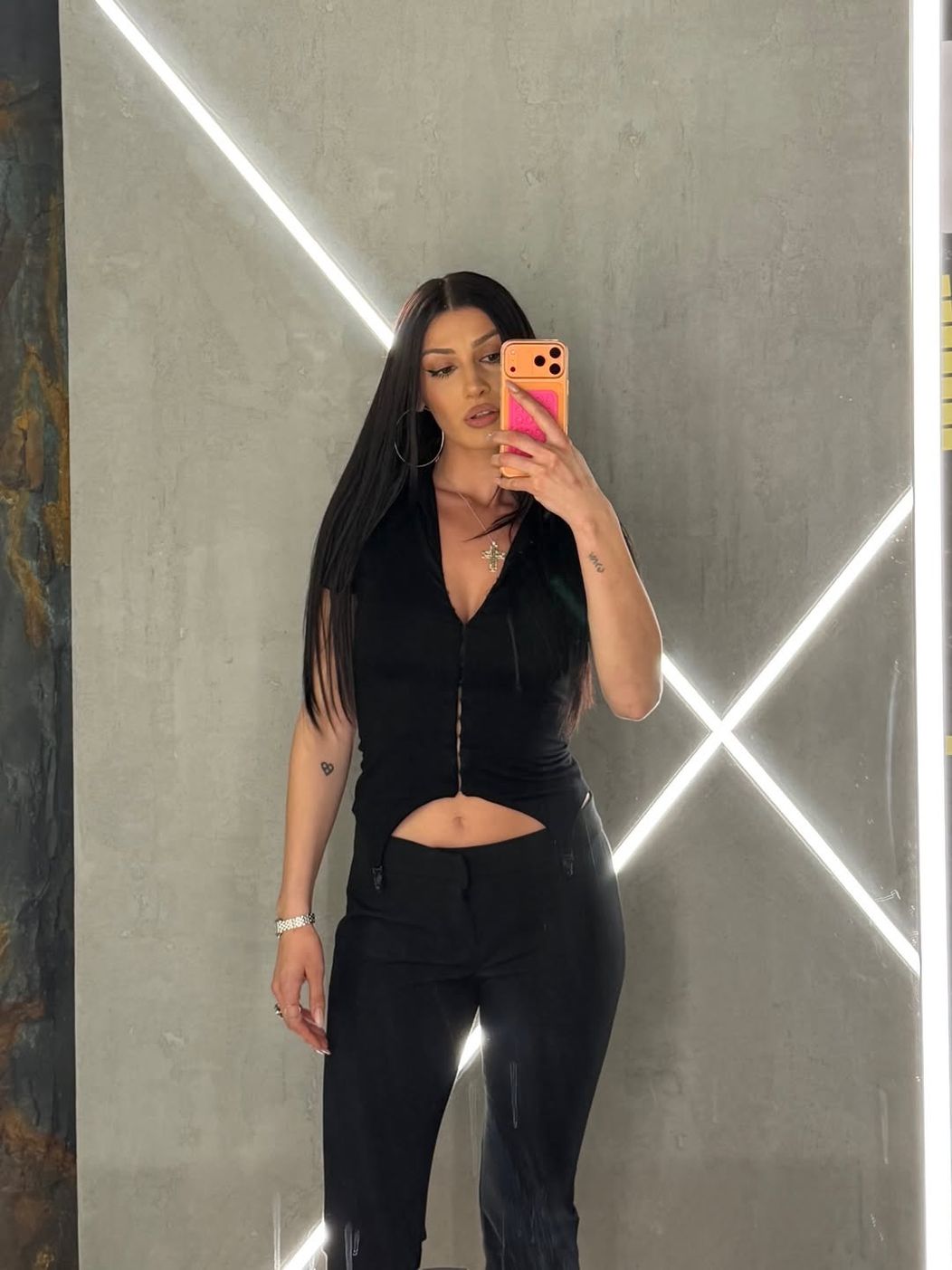 Random posts hit different.. always 🫰🏻