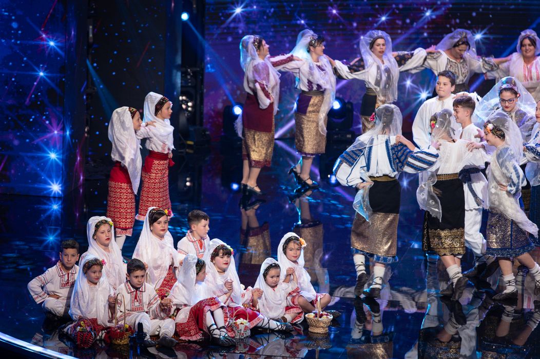 Ansamblul Florile Malului (14)