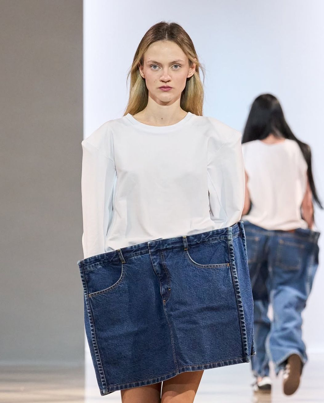 KSENIASCHNAIDER during @mbbfw_official All runway items are now available for preorder, and will be crafted individually with shipments beginning in the middle of the summer. For more details please conta (2)
