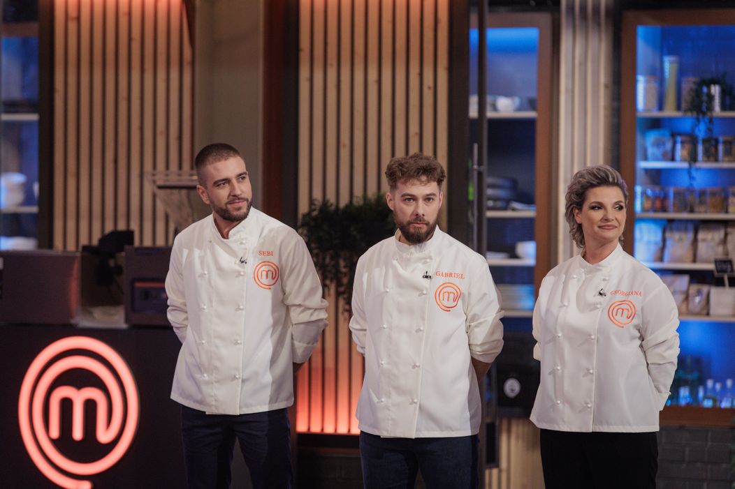 Finala MasterChef, 11 decembrie 2024. Finaliștii intră în bucătăria MasterChef, pregătiți să lupte pentru marele trofeu. Cei trei concurenți sunt copleșiți d (26)