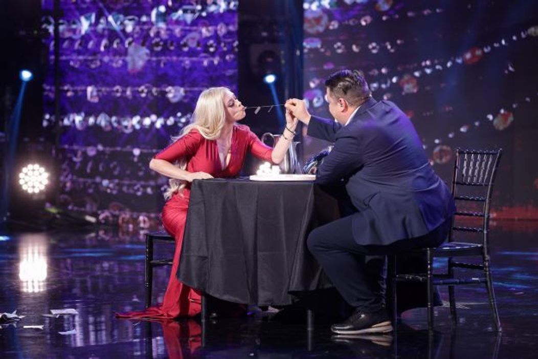 Chloe Crawford, magiciana din Las Vegas la Românii au talent 2023, alături de Mihai Bobonete pe scenă 