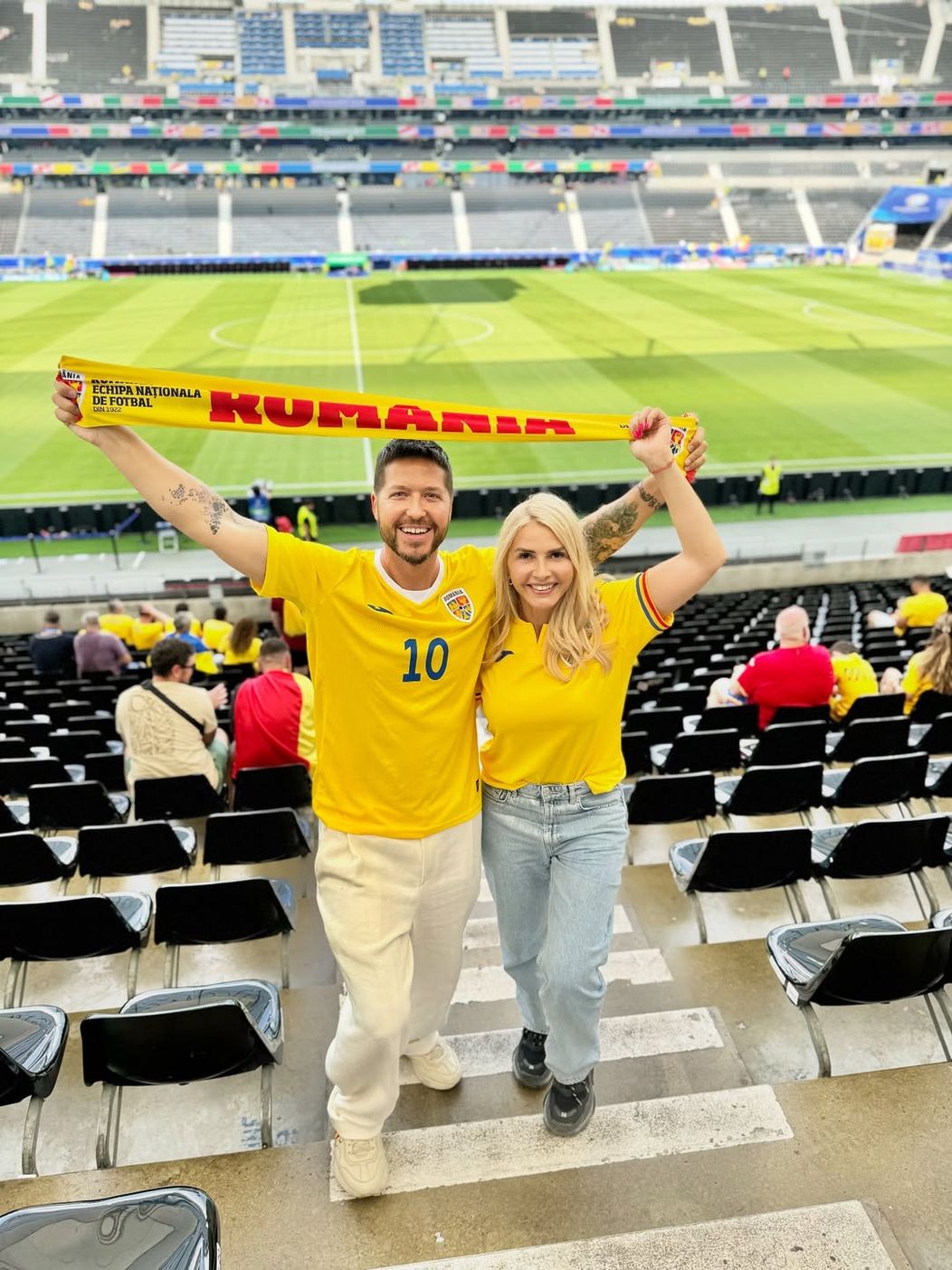Azi este ziua superbei mele sotii. ❤️🤗O femeie frumoasa cu totul, care mereu ofera iubire mai m (5)